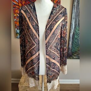 Xhilaration Cream and Blue Floral Kimono